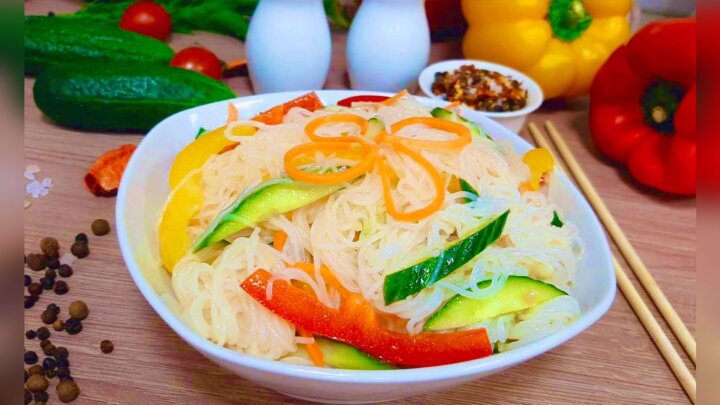 Фунчоза с овощами по-корейски 500 гр Фунчоза с овощами по-корейски 500 гр