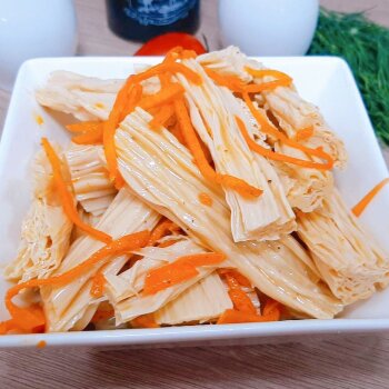 Спаржа по-корейски с морковкой 250 гр